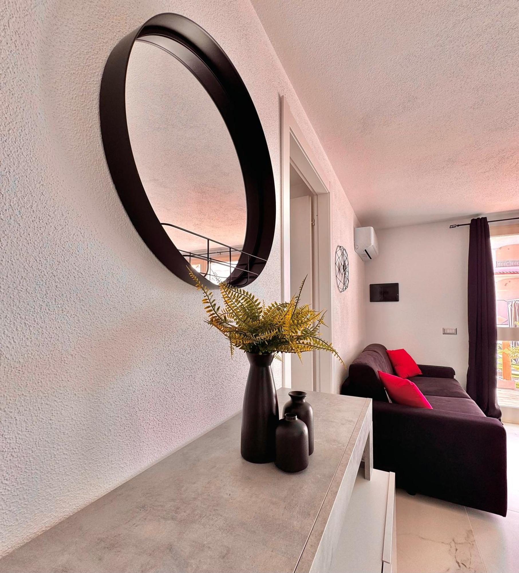 Bellavista Luxury Apartments لا كاليتا المظهر الخارجي الصورة
