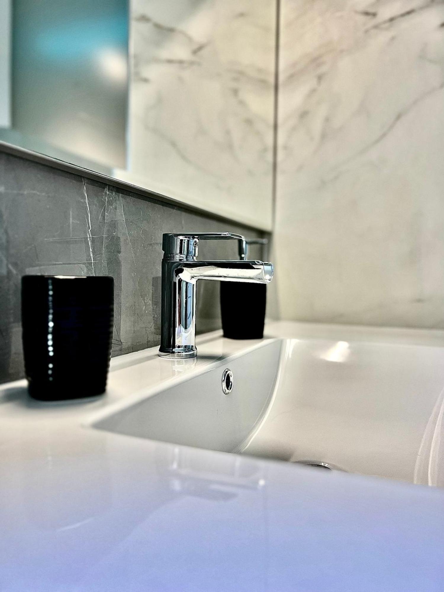 Bellavista Luxury Apartments لا كاليتا المظهر الخارجي الصورة